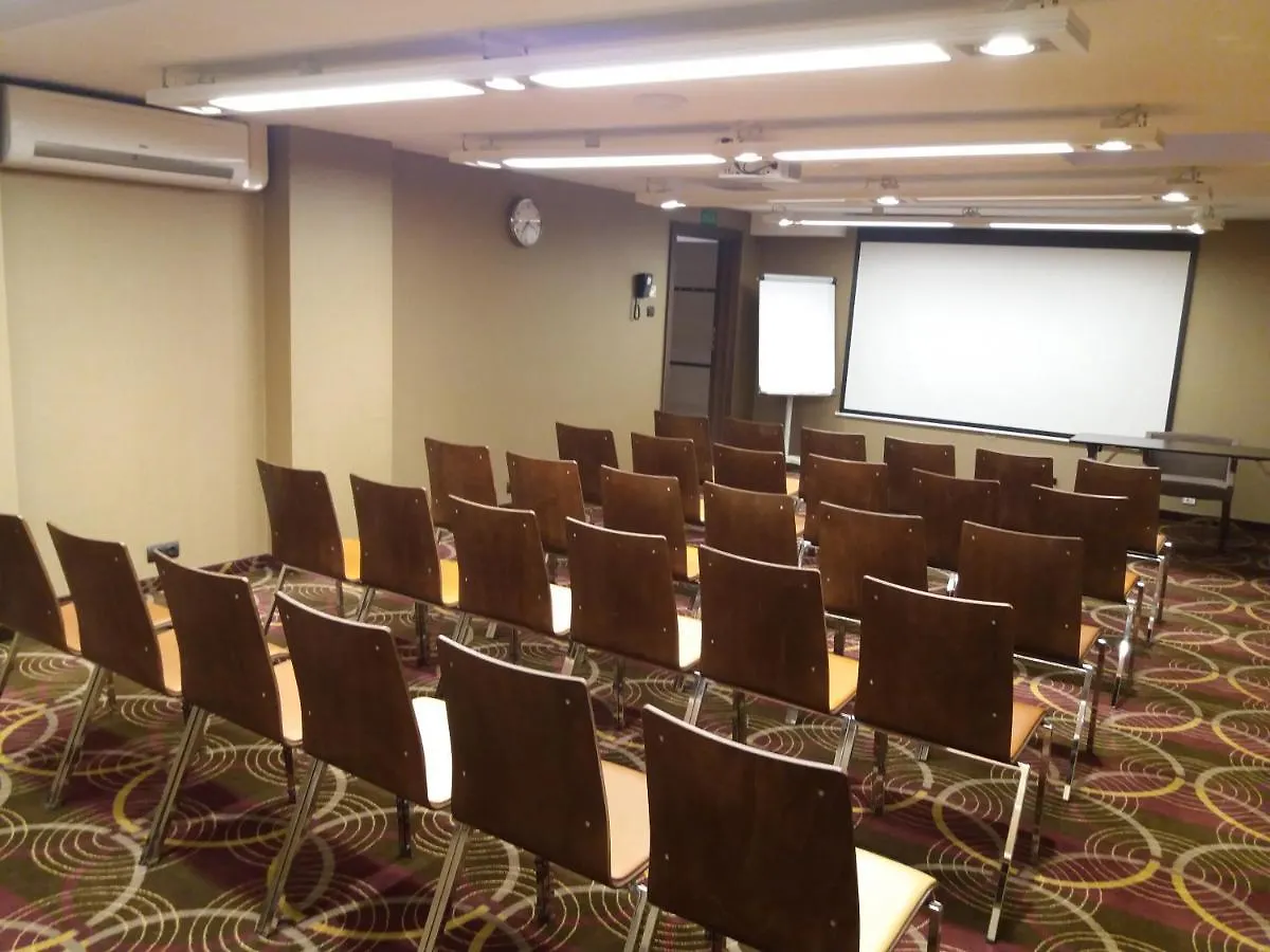 Hotel Desilva Premium 포즈난