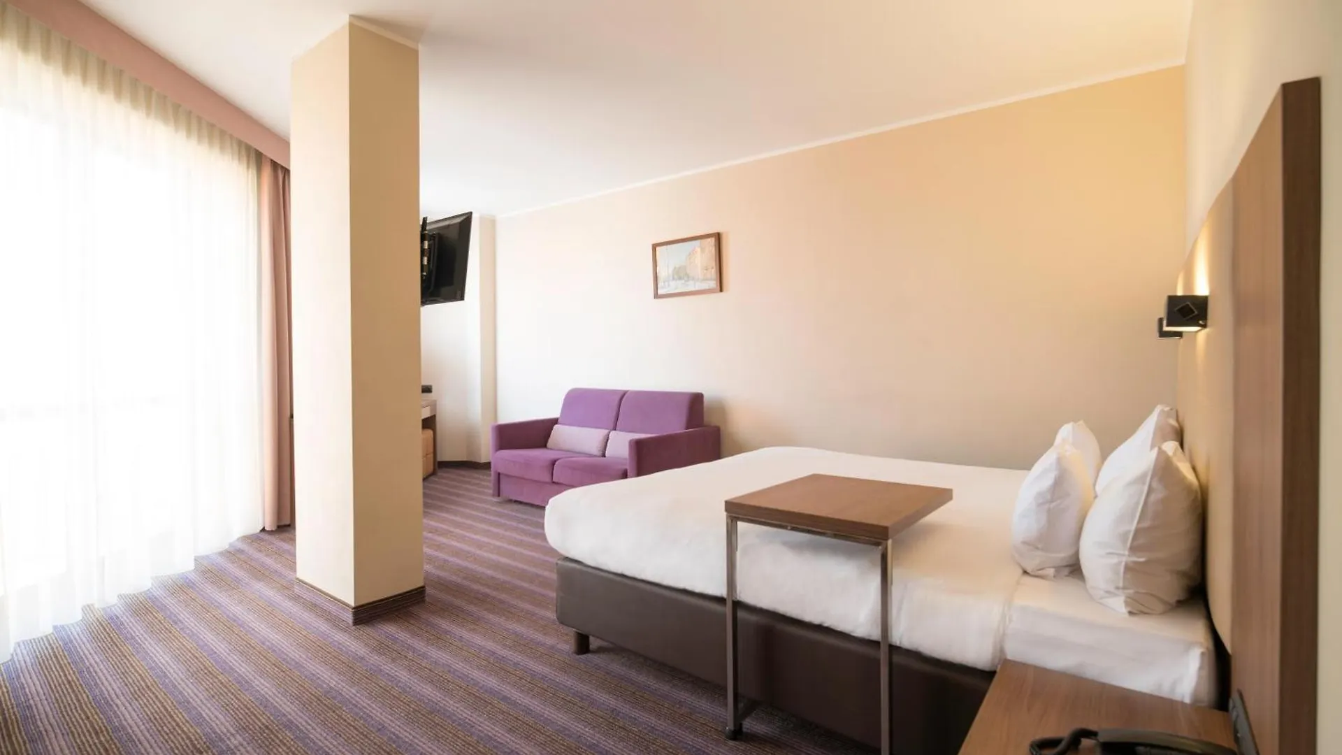 Hotel Desilva Premium 포즈난